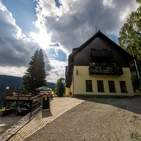Penzion Svycarska Bouda 3*
